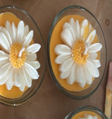Daisy - Candle